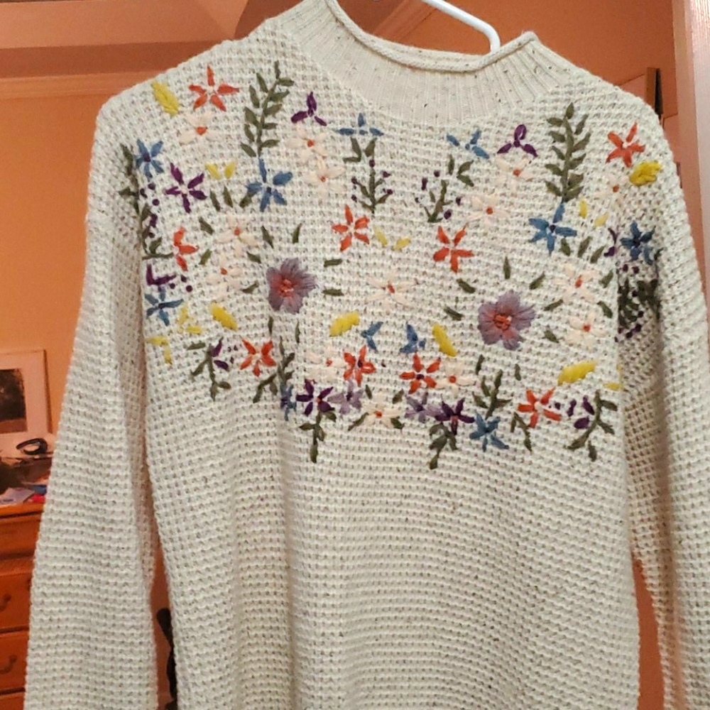 Tea n rose embroidered sweater